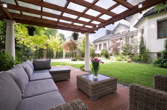 Fabrication et pose de véranda ou de pergola bioclimatique sur mesure Fontaine